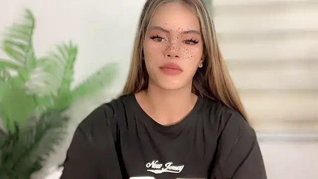 serpenthena goddess online show from 10-27-25, 07:45