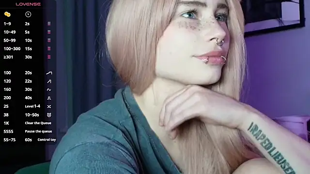 PieraMarch online show from 10-23-25, 07:01