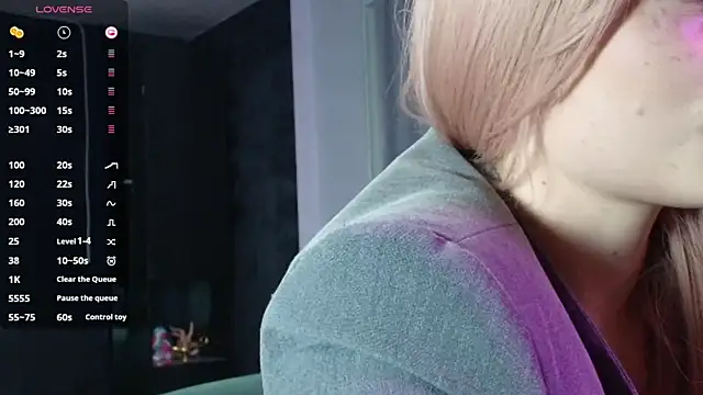 PieraMarch online show from 10-30-25, 07:14