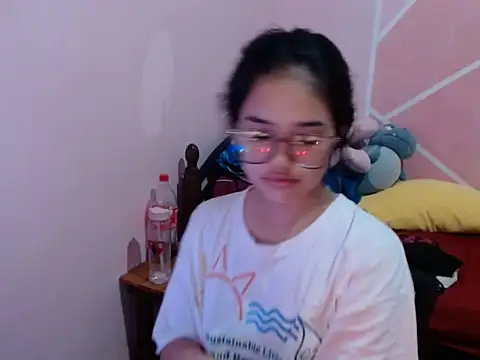 Snapshot of aaliyah_walker chatting on 12-05-25, 09:40 aaliyah walker online show from 12-05-25, 09:40