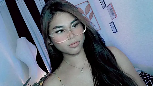 Snapshot of PrettyBlythes_TS chatting on 05-26-26, 10:39 PrettyBlythes TS online show from 05-26-26, 10:39