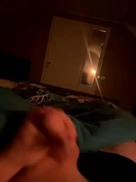 Snapshot of dutch_girl_lover chatting on 11-01-25, 11:01 dutch girl lover online show from 11-01-25, 11:01