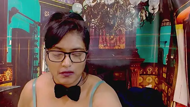 Snapshot of IndiaBlackPanther chatting on 06-22-26, 03:25 IndiaBlackPanther online show from 06-22-26, 03:25