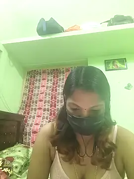 Tamil Ishu online show from 10-20-25, 10:38