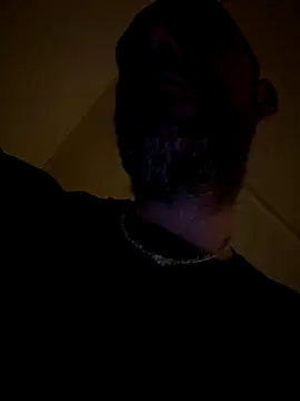 Snapshot of thepenisher777 chatting on 09-19-25, 03:52 thepenisher777 online show from 09-19-25, 03:52