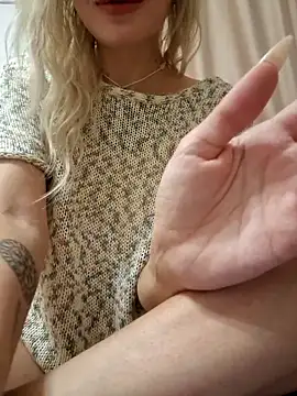 KateMonroe online show from 10-13-25, 09:15