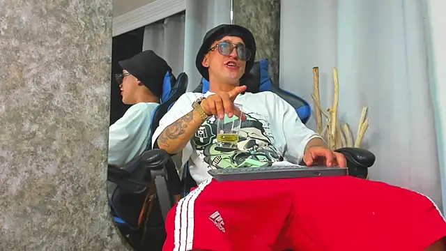 damiann wilians24 online show from 09-20-25, 03:40