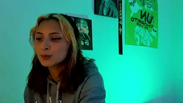 melissa noirr online show from 11-19-25, 05:13