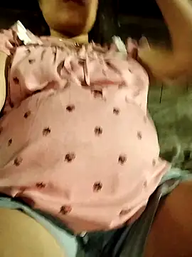 Snapshot of Rioo122 chatting on 09-19-25, 01:56 Rioo122 online show from 09-19-25, 01:56