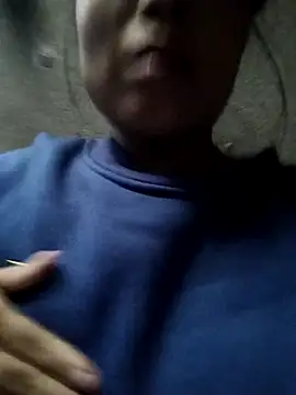 Snapshot of Rioo122 chatting on 10-26-25, 06:52 Rioo122 online show from 10-26-25, 06:52