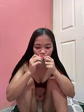 Snapshot of princess_janine chatting on 09-10-25, 12:05 princess janine online show from 09-10-25, 12:05