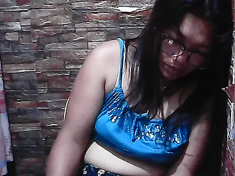 Snapshot of SexyLady4100 chatting on 10-18-25, 11:33 SexyLady4100 online show from 10-18-25, 11:33