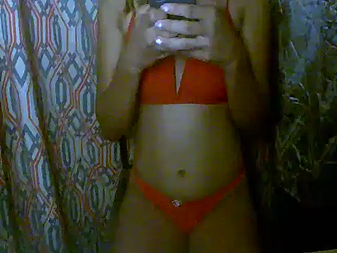 Snapshot of Virgen_christine01 chatting on 09-21-25, 01:24 Virgen christine01 online show from 09-21-25, 01:24