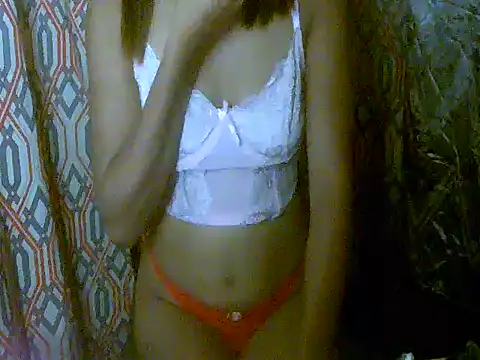 Snapshot of Virgen_christine01 chatting on 10-05-25, 02:04 Virgen christine01 online show from 10-05-25, 02:04
