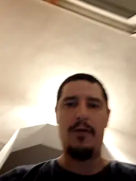 hugecock4u1990 online show from 09-21-25, 03:41