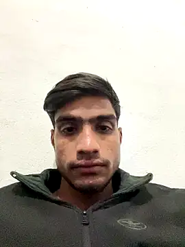 Snapshot of funny_sexxx chatting on 12-19-25, 07:43 funny sexxx online show from 12-19-25, 07:43