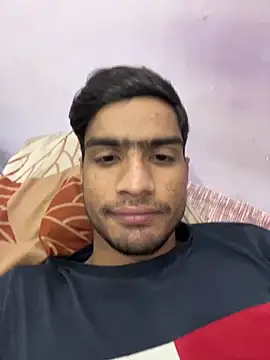 Snapshot of funny_sexxx chatting on 12-21-25, 06:15 funny sexxx online show from 12-21-25, 06:15