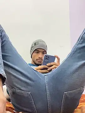 Snapshot of funny_sexxx chatting on 02-01-26, 03:16 funny sexxx online show from 02-01-26, 03:16