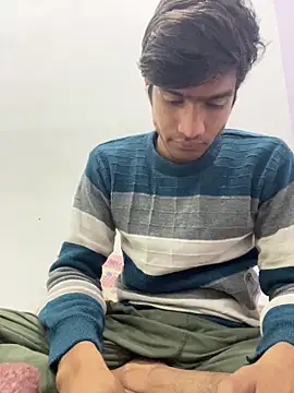 Snapshot of funny_sexxx chatting on 02-13-26, 05:36 funny sexxx online show from 02-13-26, 05:36