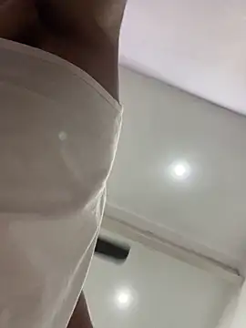 Snapshot of funny_sexxx chatting on 03-21-26, 08:08 funny sexxx online show from 03-21-26, 08:08