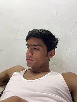 Snapshot of funny_sexxx chatting on 03-26-26, 03:50 funny sexxx online show from 03-26-26, 03:50