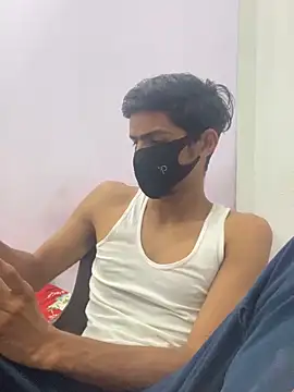 Snapshot of funny_sexxx chatting on 04-12-26, 06:57 funny sexxx online show from 04-12-26, 06:57