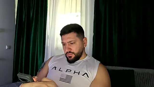 Gold Alpha Boy online show from 01-14-26, 07:03