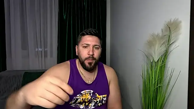 Gold Alpha Boy online show from 04-16-26, 07:03