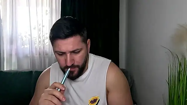 Gold Alpha Boy online show from 04-18-26, 07:45