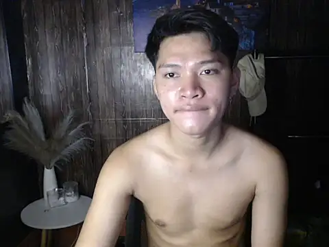 Snapshot of Helleron chatting on 11-26-25, 03:46 Helleron online show from 11-26-25, 03:46