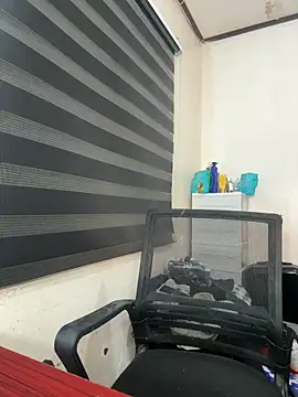 Snapshot of Helleron chatting on 12-01-25, 04:23 Helleron online show from 12-01-25, 04:23