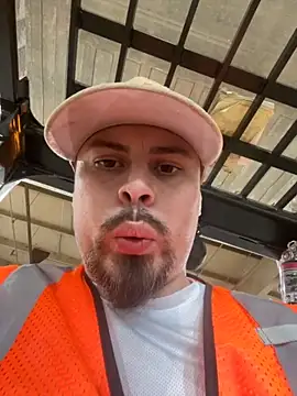 Snapshot of PuttieIn chatting on 10-03-25, 05:10 PuttieIn online show from 10-03-25, 05:10