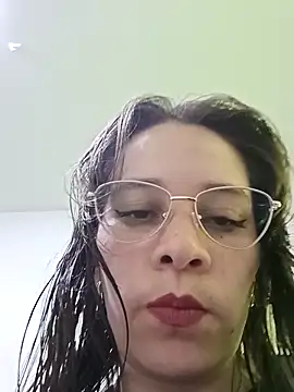 Snapshot of Isabella5_Brown_ chatting on 10-14-25, 05:03 Isabella5 Brown online show from 10-14-25, 05:03