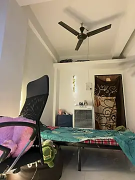 Snapshot of luv_johrrra chatting on 07-19-26, 04:16 luv johrrra online show from 07-19-26, 04:16