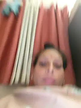 ISHANI-SINGH online show from 11-08-25, 03:01