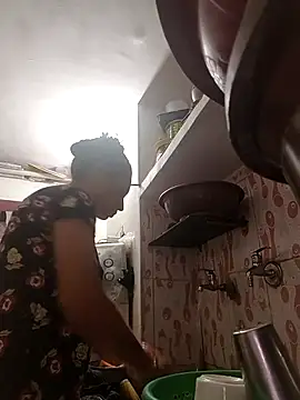 ISHANI-SINGH online show from 11-20-25, 03:50