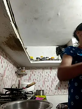 Snapshot of ISHANI-SINGH chatting on 04-02-26, 03:42 ISHANI-SINGH online show from 04-02-26, 03:42