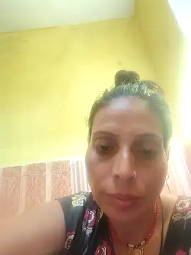 Snapshot of ISHANI-SINGH chatting on 04-04-26, 03:05 ISHANI-SINGH online show from 04-04-26, 03:05
