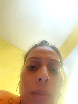 Snapshot of ISHANI-SINGH chatting on 04-12-26, 03:11 ISHANI-SINGH online show from 04-12-26, 03:11