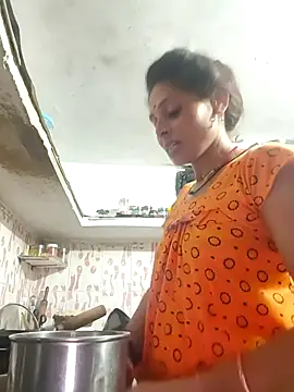 Snapshot of ISHANI-SINGH chatting on 04-12-26, 04:23 ISHANI-SINGH online show from 04-12-26, 04:23