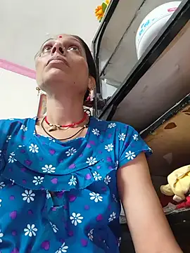 Snapshot of ISHANI-SINGH chatting on 05-15-26, 03:41 ISHANI-SINGH online show from 05-15-26, 03:41