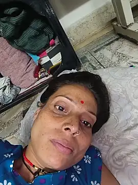 Snapshot of ISHANI-SINGH chatting on 06-01-26, 02:52 ISHANI-SINGH online show from 06-01-26, 02:52