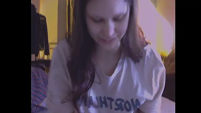 Snapshot of Lunliss chatting on 07-23-26, 11:57 Lunliss online show from 07-23-26, 11:57