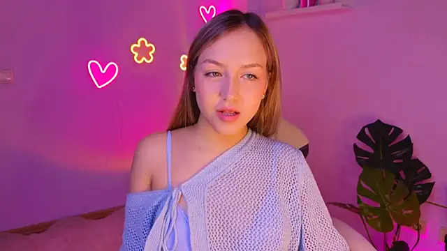 CindySparkl online show from 06-19-26, 04:17