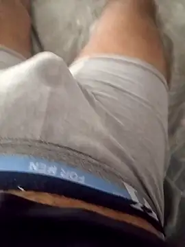 Snapshot of jocafe1995 chatting on 11-23-25, 03:45 jocafe1995 online show from 11-23-25, 03:45