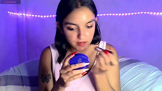 Ari 20  online show from 04-12-26, 12:37