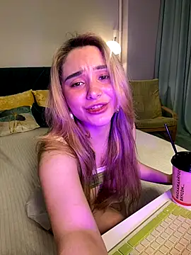 Chloe Ravens online show from 10-09-25, 08:18