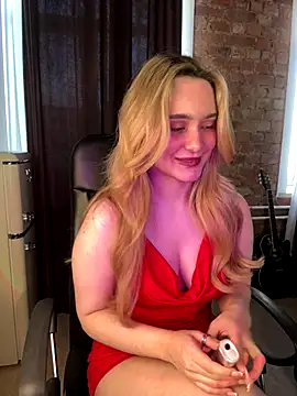 Chloe Ravens online show from 10-19-25, 06:14