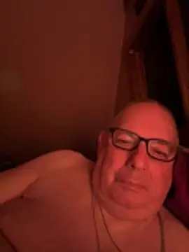 Snapshot of CharlieWeaver22 chatting on 07-06-26, 01:57 CharlieWeaver22 online show from 07-06-26, 01:57