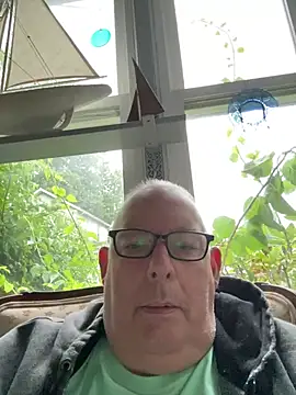 Snapshot of CharlieWeaver22 chatting on 07-07-26, 10:41 CharlieWeaver22 online show from 07-07-26, 10:41